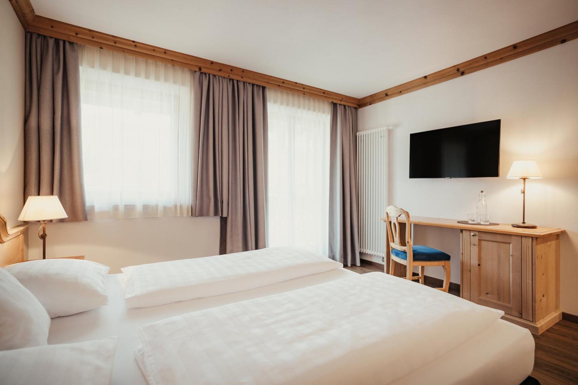 Kristallhotel Corona-Krone ซาน วิจลิโอ ดิ มาเรบเบ ภายนอก รูปภาพ